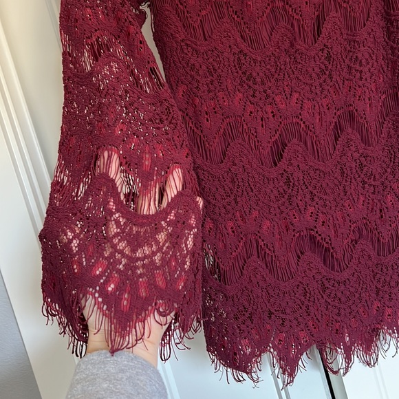 Off the shoulder maroon lace top - Picture 4 of 5